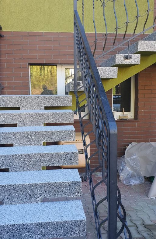 121472210_1094408874308658_6092098648901968832_n